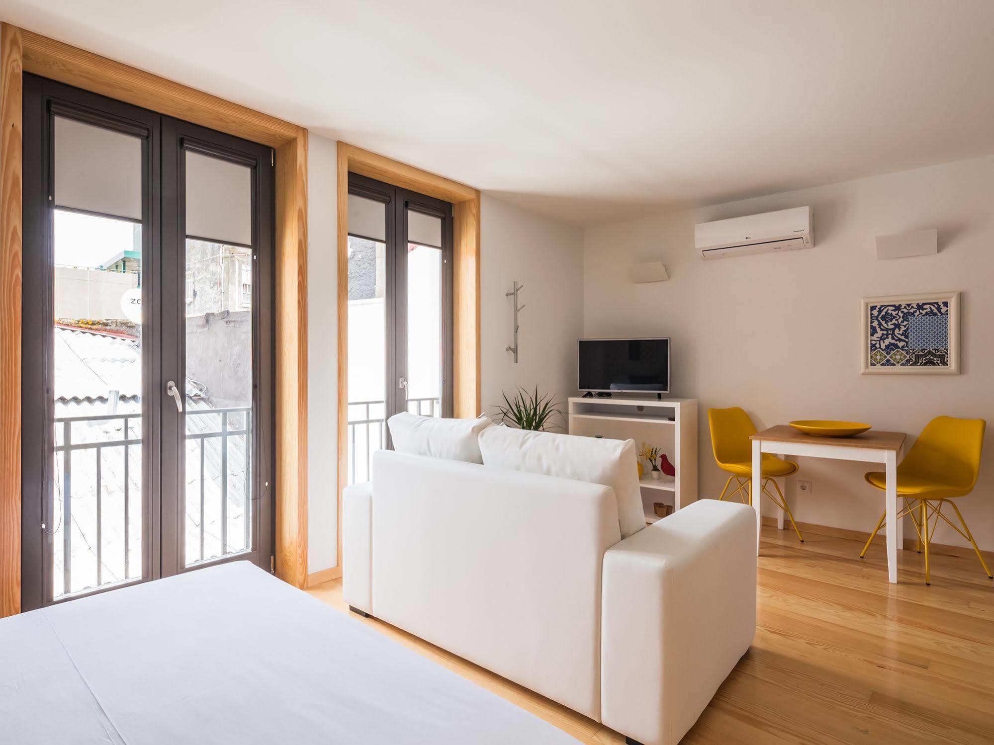 Insitu Trindade By Guestify Appartement Porto Buitenkant foto